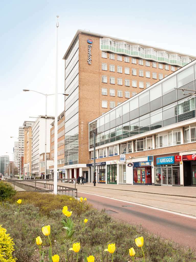 Travelodge Croydon Central Bagian luar foto