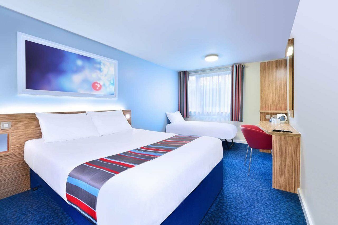 Travelodge Croydon Central Bagian luar foto